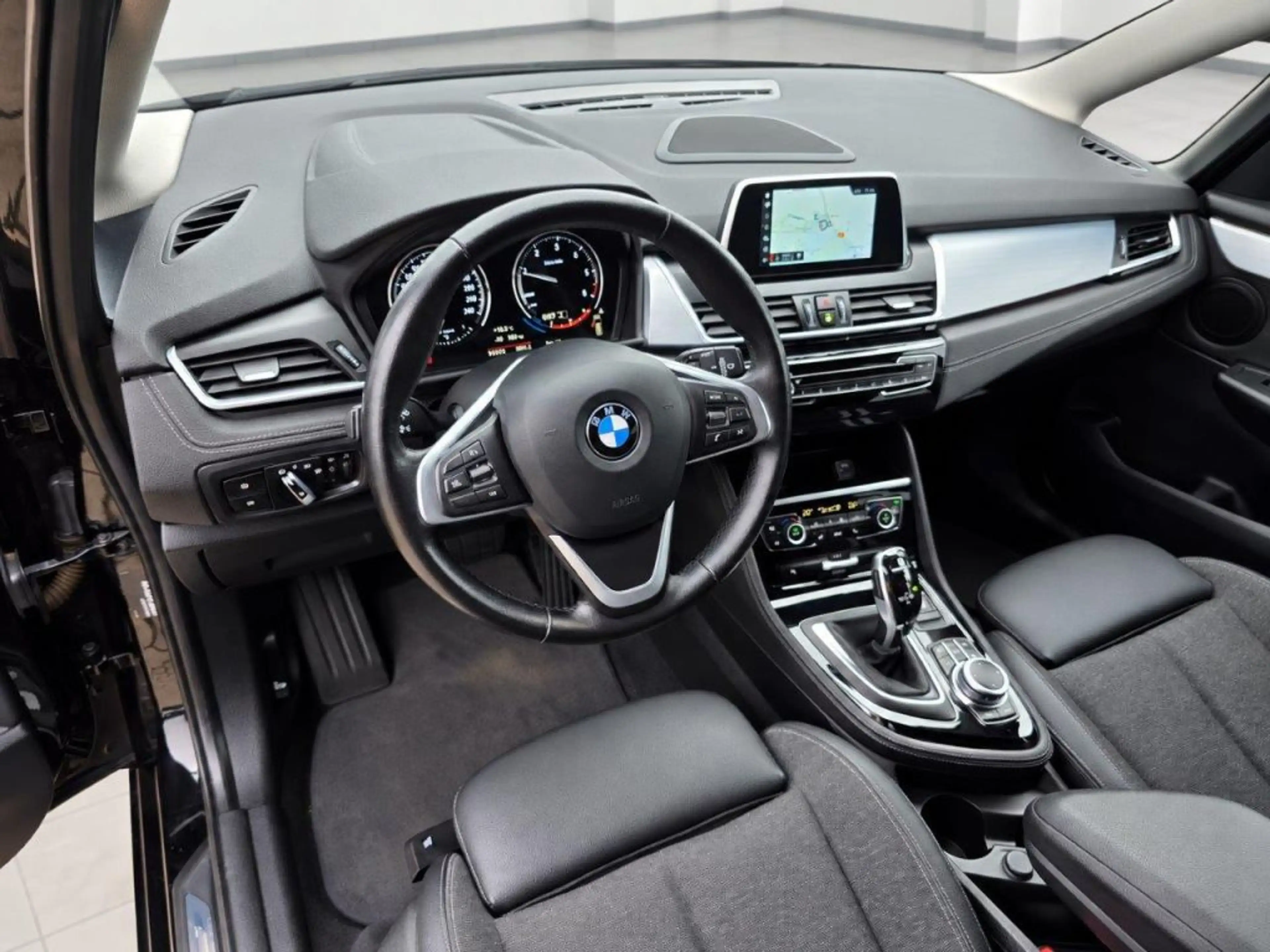 BMW 220 220d Gran Tourer Aut. Sport Line — photo 12