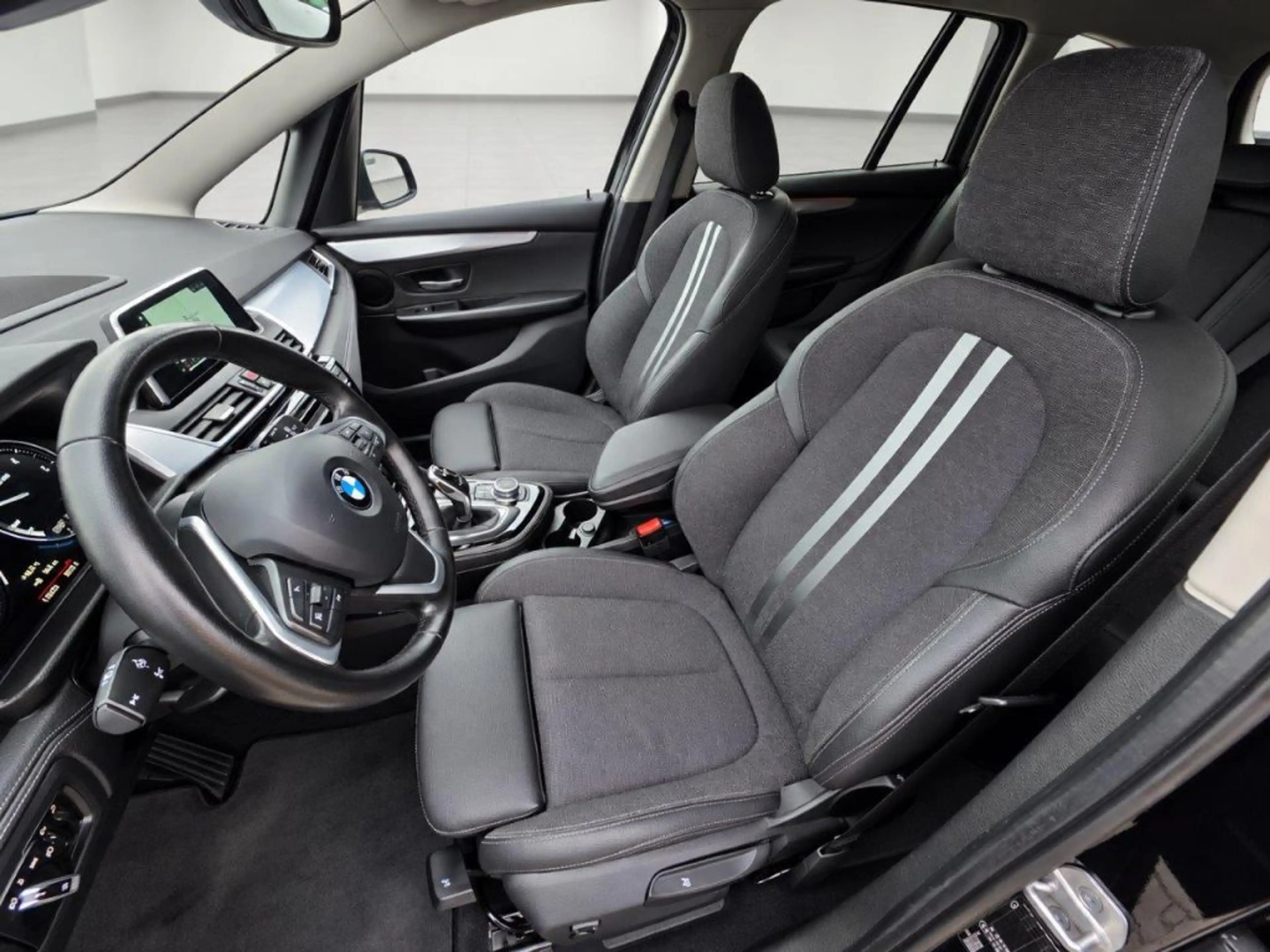 BMW 220 220d Gran Tourer Aut. Sport Line — photo 13