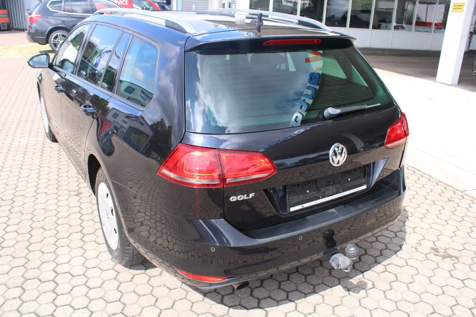 Volkswagen Golf VII Variant Lounge, Xenon, Navi, AHK,Kamera Schwarz - 2