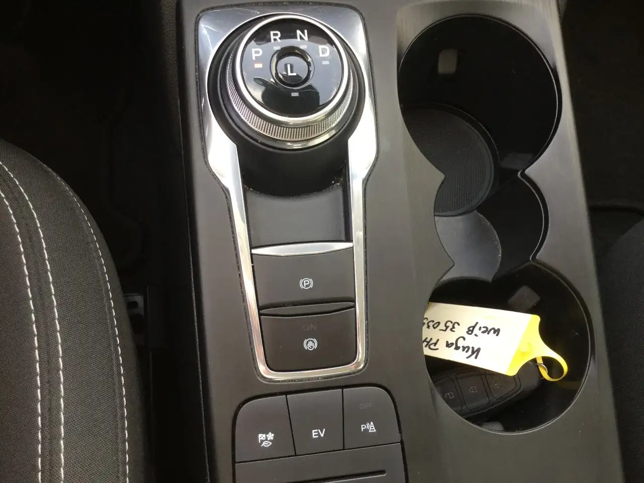Ford Kuga 2.5 Duratec PHEV Cool & Connect 2xKlima AUT, миниатюра 10