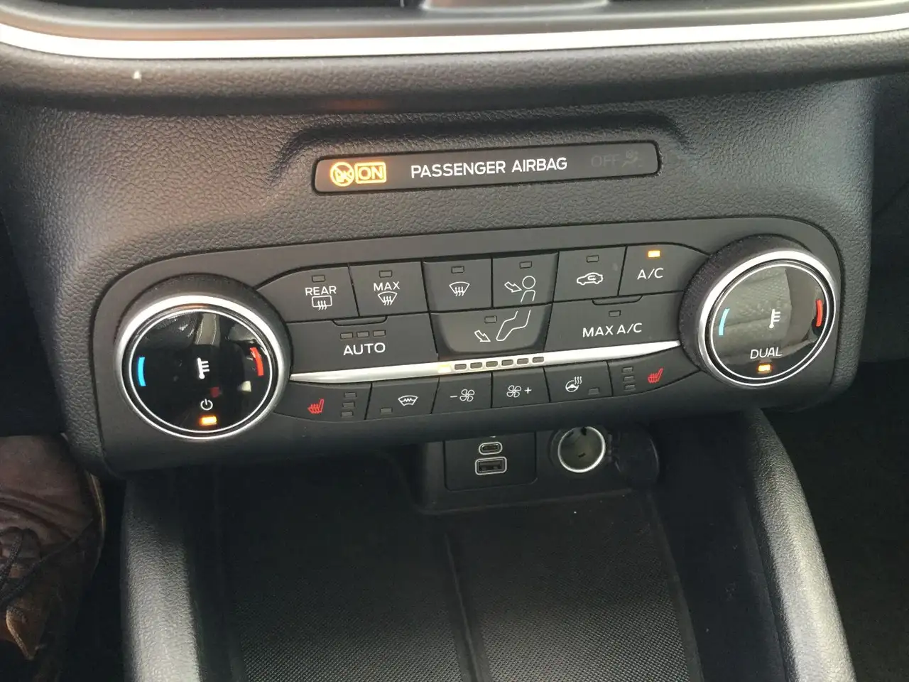 Ford Kuga 2.5 Duratec PHEV Cool & Connect 2xKlima AUT, миниатюра 9