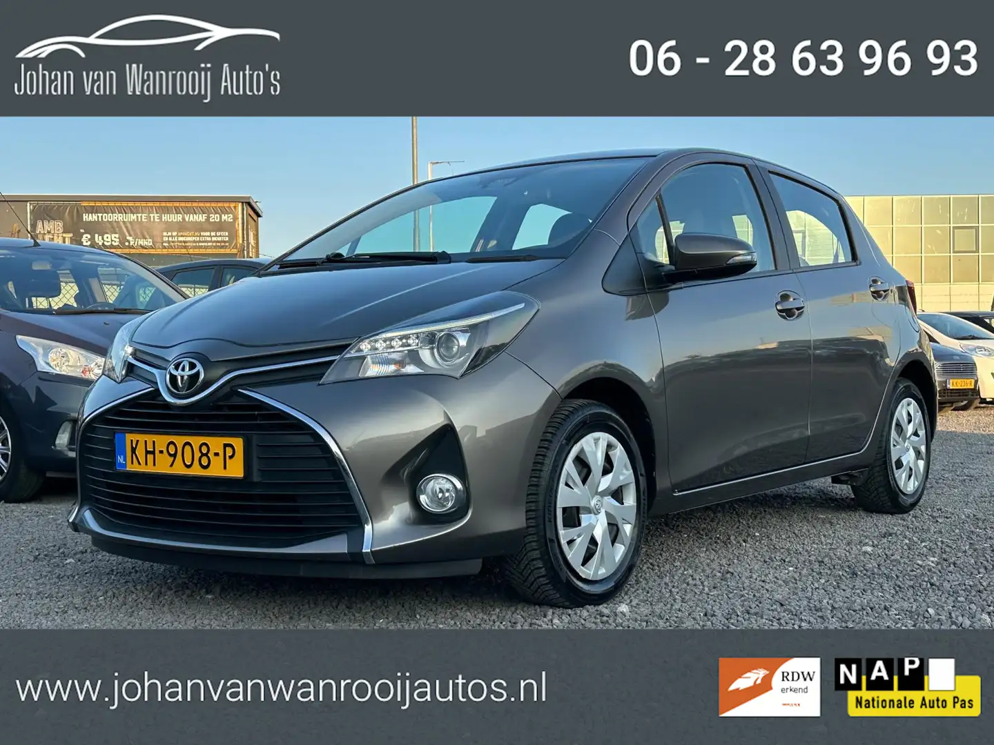 Toyota Yaris 1.3 VVT-i Trend/AIRCO/NAVI/CAMERA/NW APK Gris - 1
