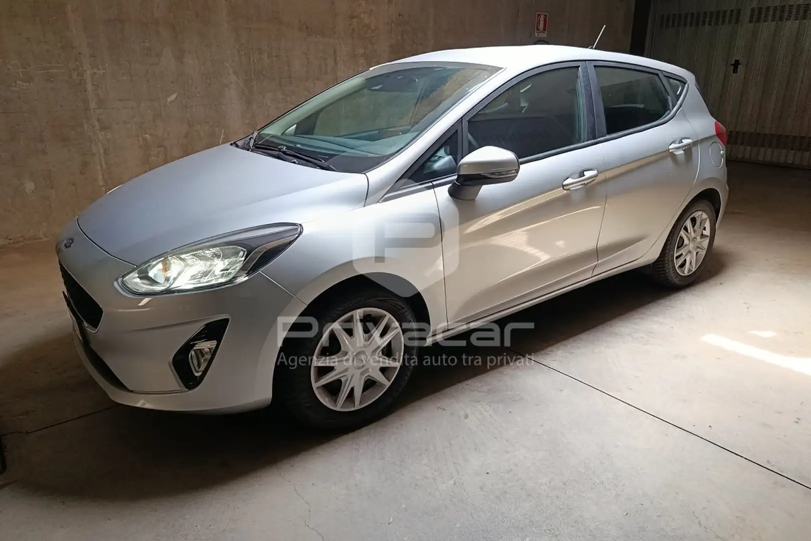 Ford Fiesta Fiesta 1.1 75 CV 5 porte Business Argent - 1