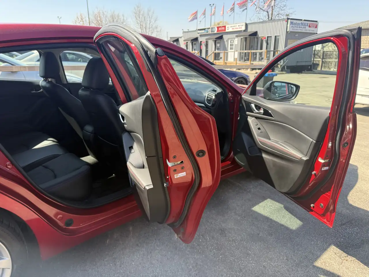 Mazda 3 снимка Mazda 3
