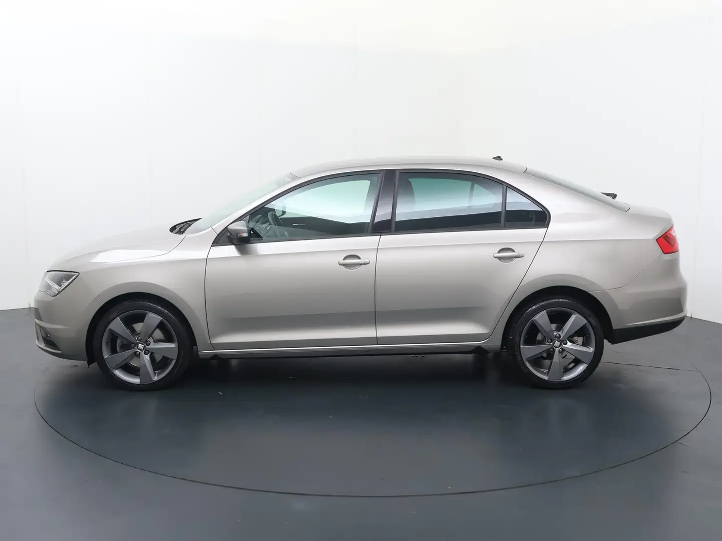 SEAT Toledo 1.4 TSI FR Connect | Automaat | Multifunctioneel s Bruin - 2