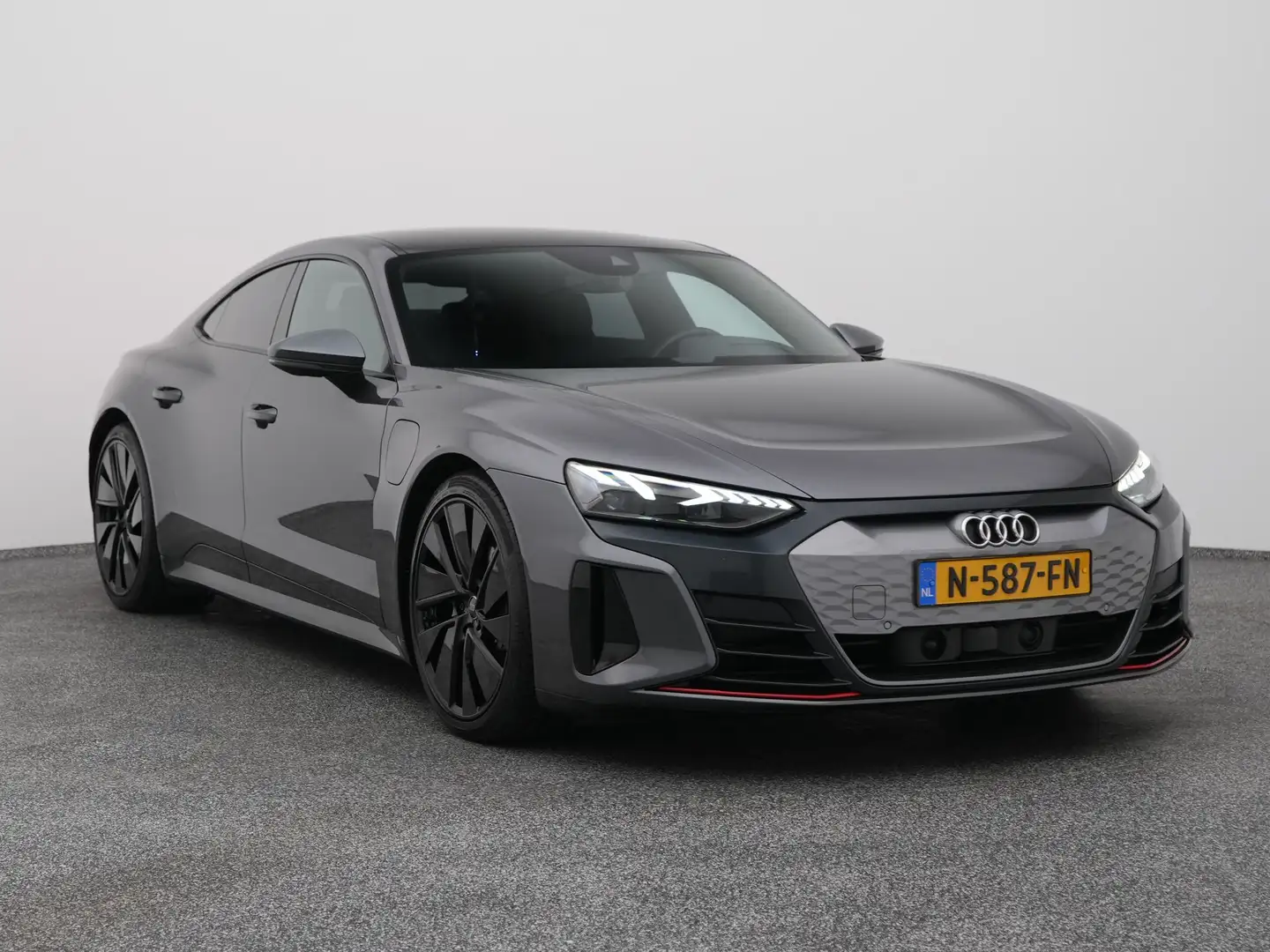 Audi e-tron GT GT 93 kWh | PANO | CAMERA | B&O | KEYLESS | LUCHTV Gris - 2