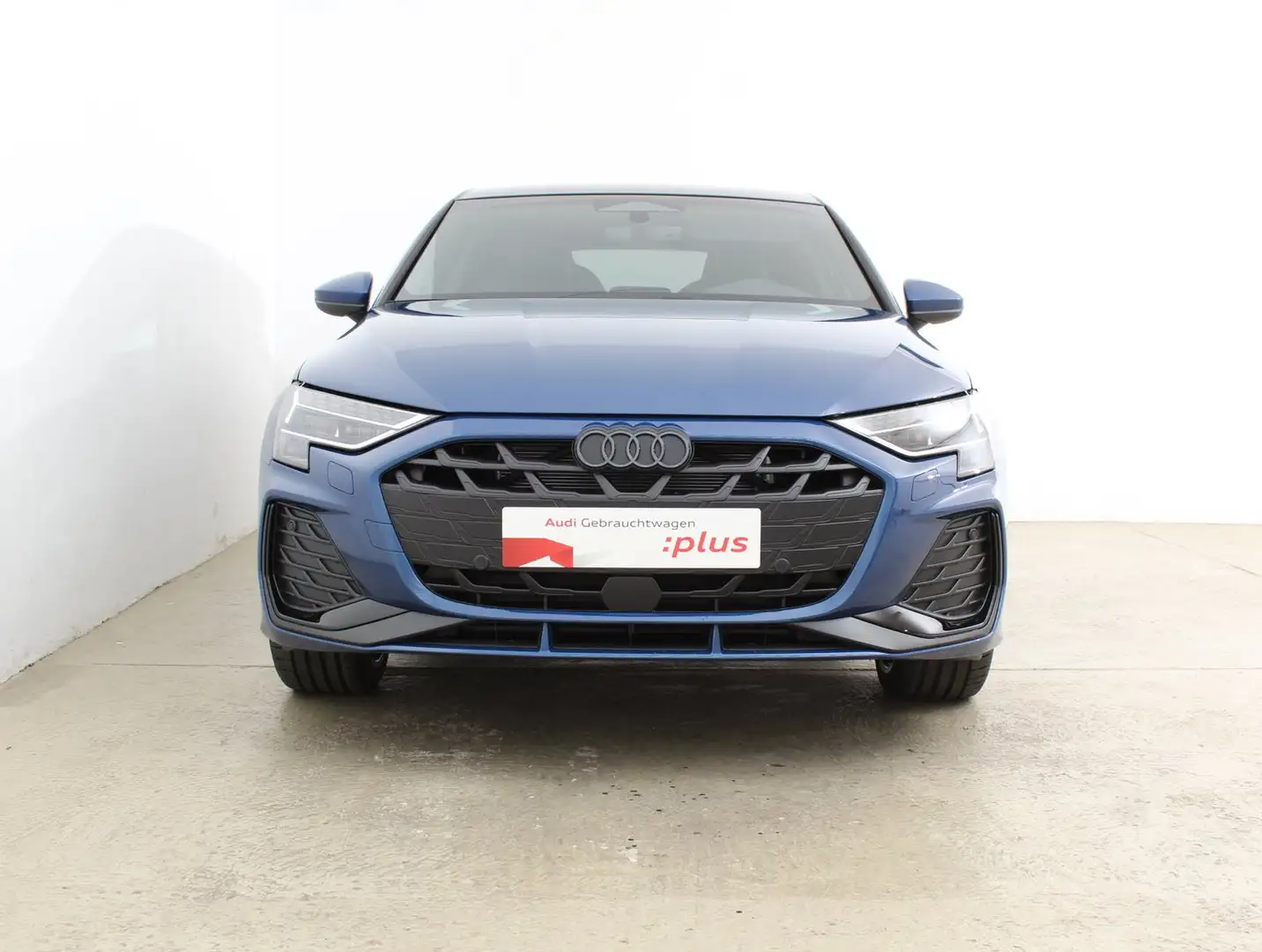 Audi A3 35 TDI S line Blau - 2