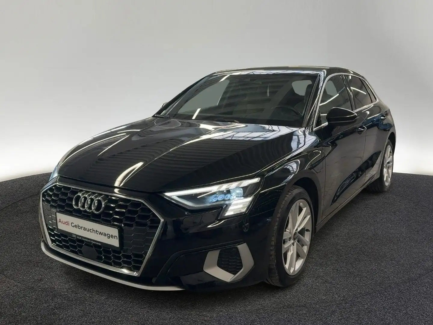 Audi A3 advanced 40 TFSIe Matrix LED AHK vi Noir - 2