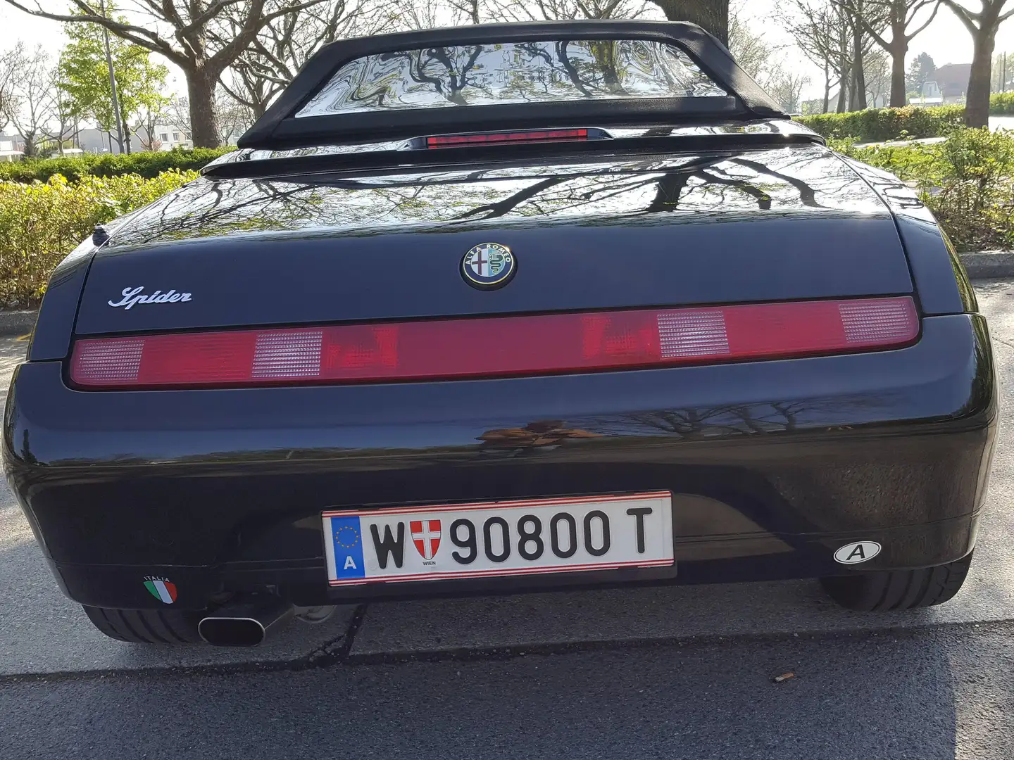 Alfa Romeo Spider Schwarz - 2
