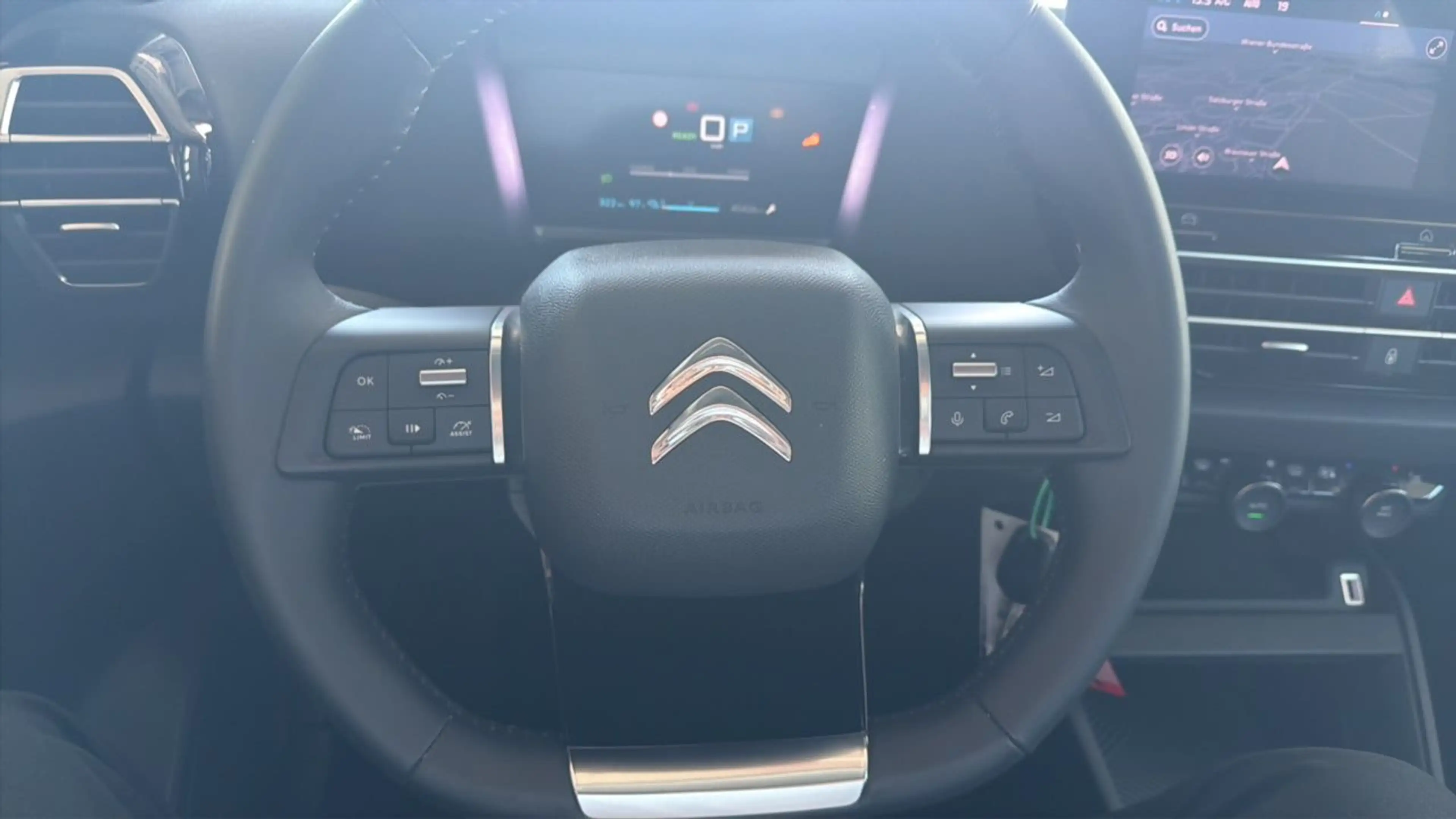Citroen C4 Elektromotor e-Feel Pack — photo 13