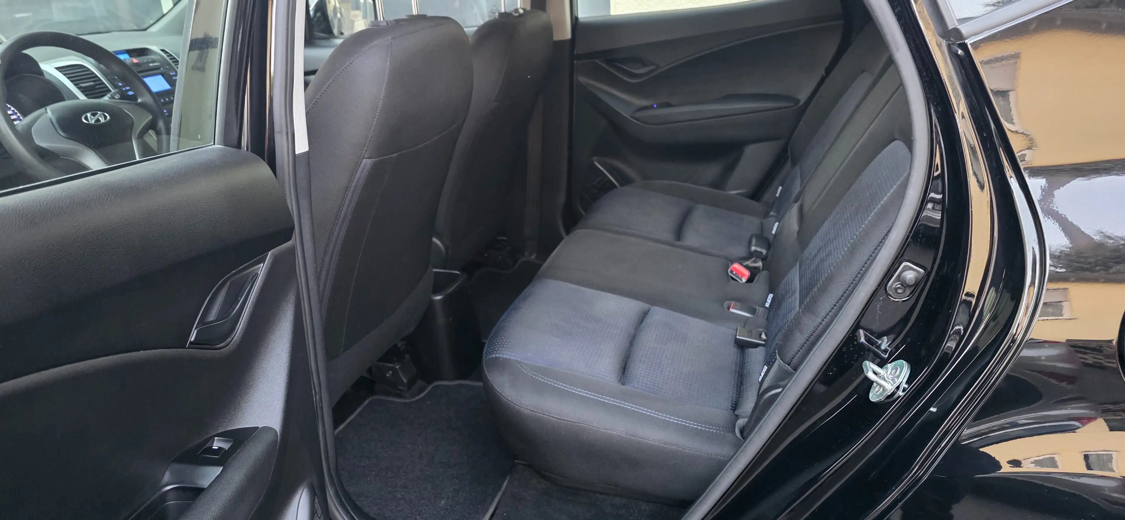 Hyundai iX20 FIFA world Cup Edition*Aut*PDC*Garantie — photo 12