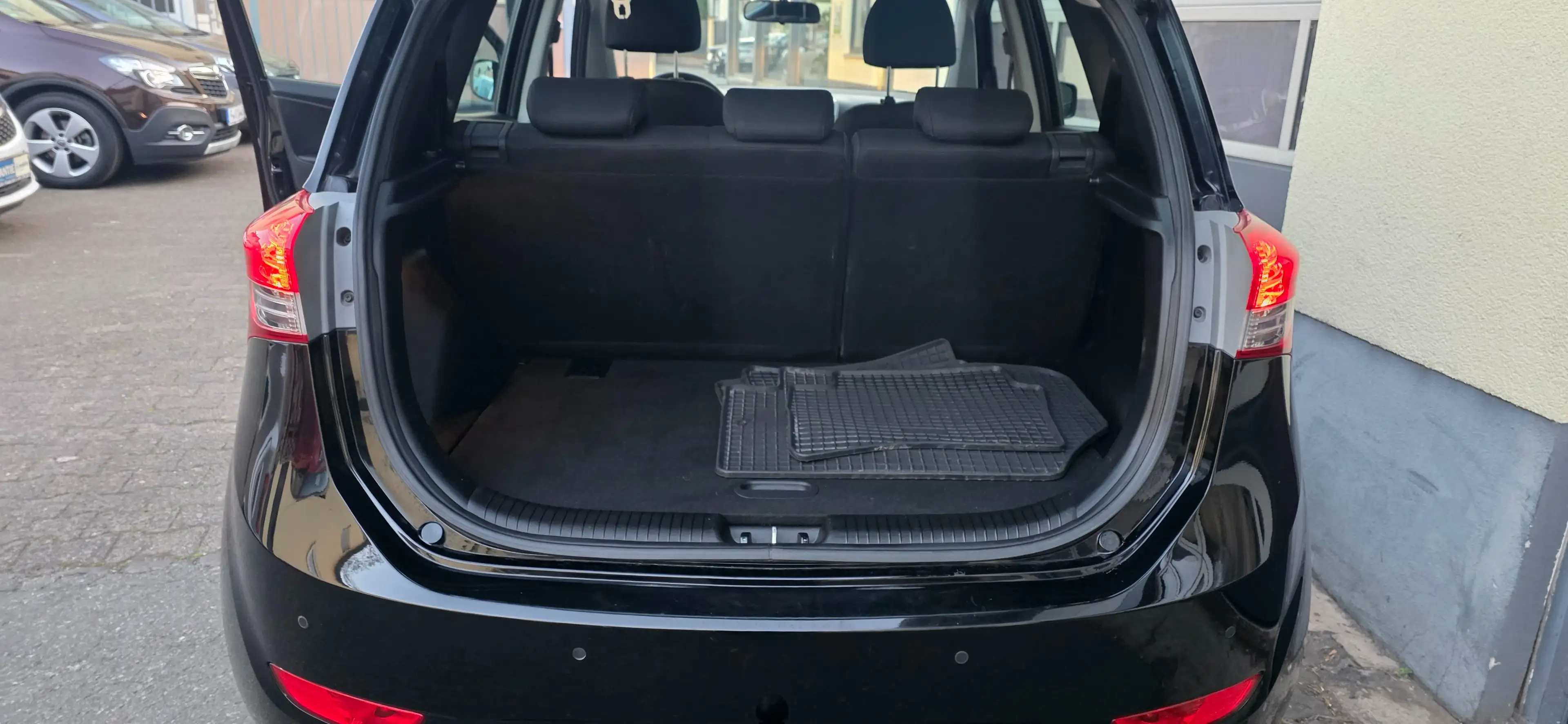 Hyundai iX20 FIFA world Cup Edition*Aut*PDC*Garantie — photo 13