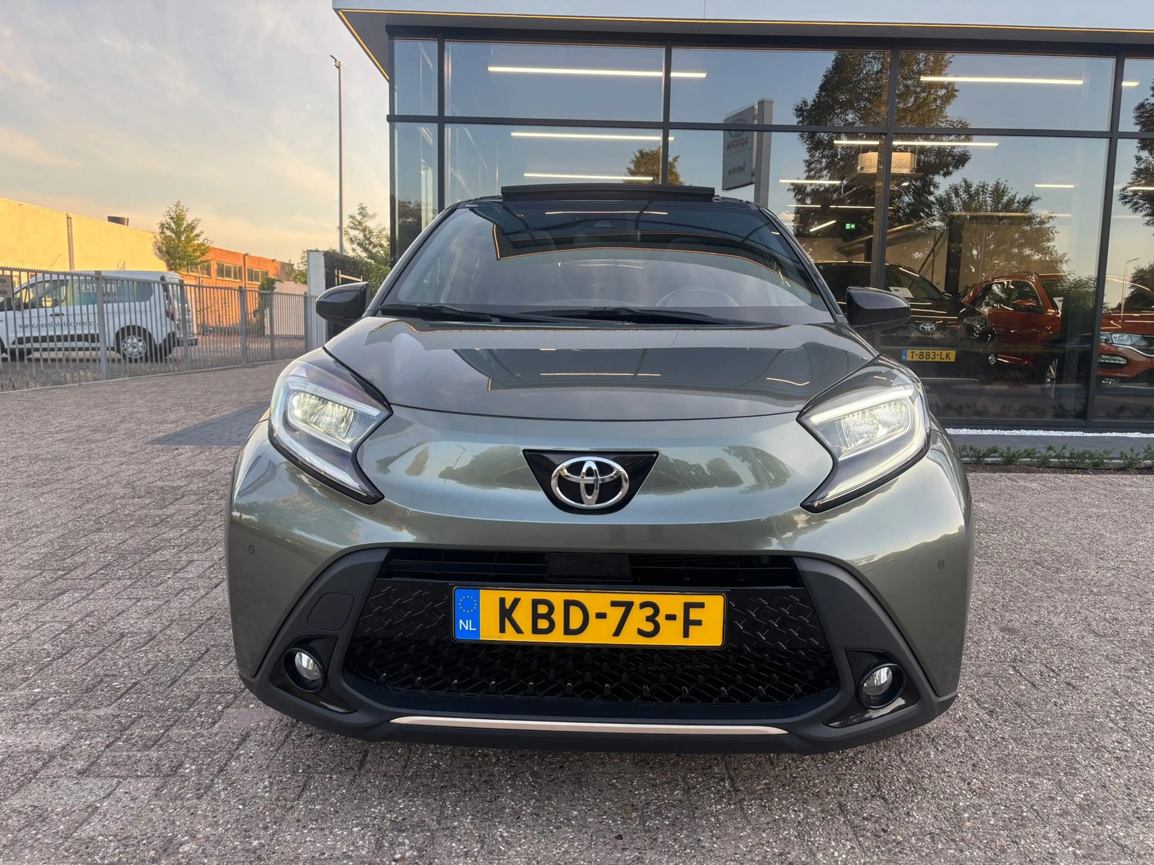 Toyota Aygo X 1.0 VVT-i MT Premium|Vouwdak! — photo 3