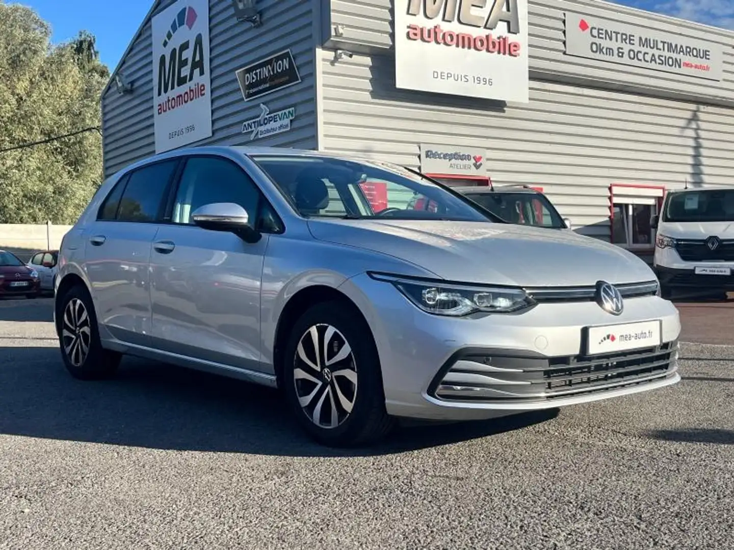 Volkswagen Golf 1.0 TSI OPF 110ch Active Gris - 1