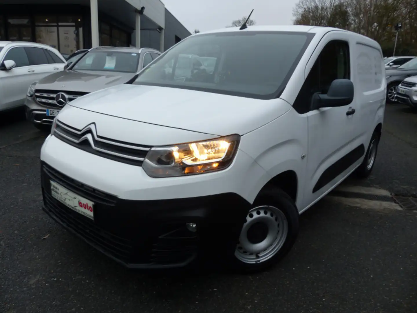 Citroen Berlingo M BLUEHDI 75CH CLUB Blanc - 1