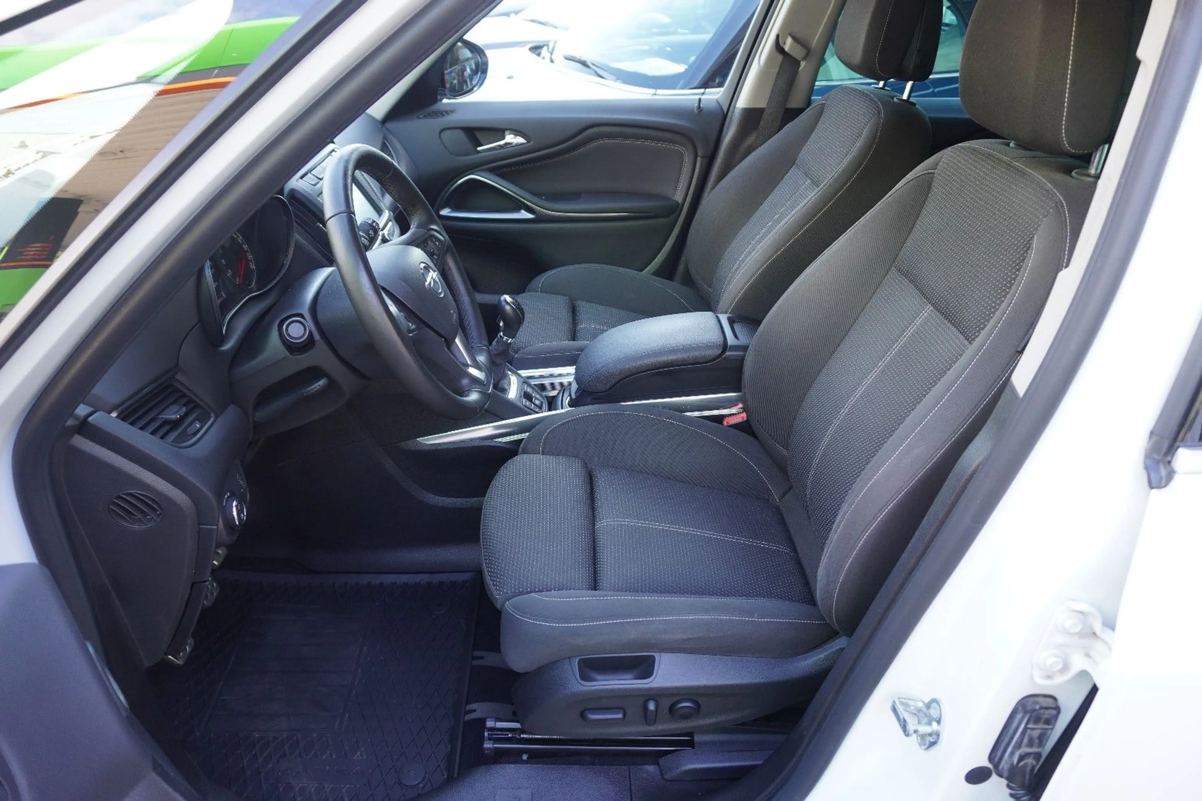 Opel Zafira C Inno ~OPC-7Sitzer~Line~Navi~Infinity~ — photo 9