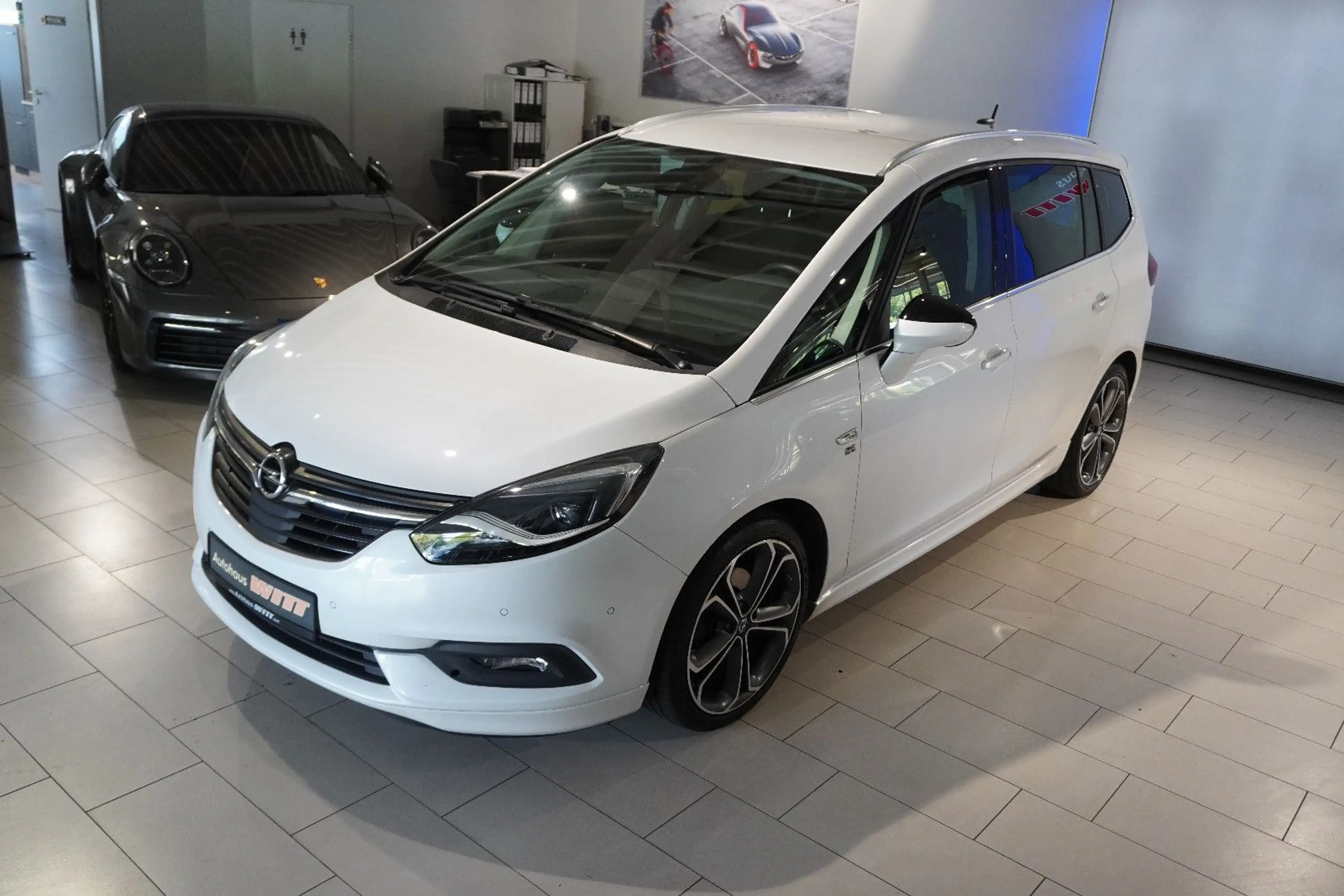 Opel Zafira C Inno ~OPC-7Sitzer~Line~Navi~Infinity~ — photo 3