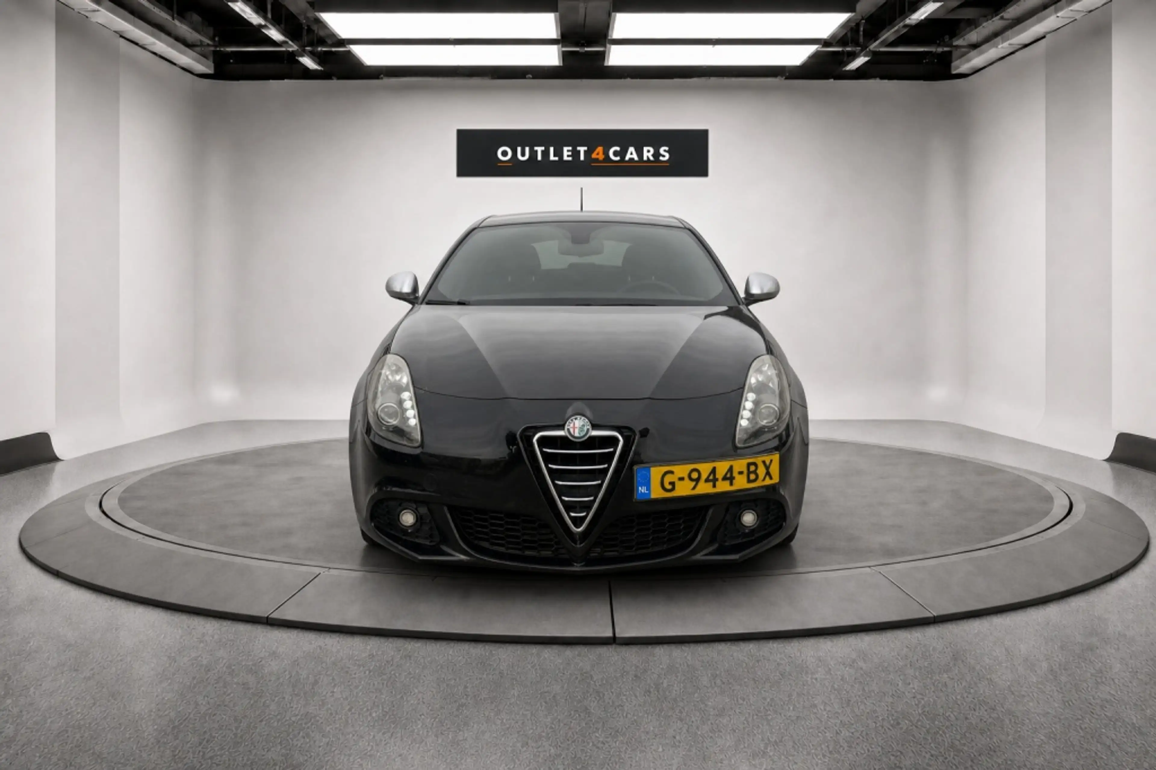 Alfa Romeo Giulietta 1.4 T Distinctive — photo 8