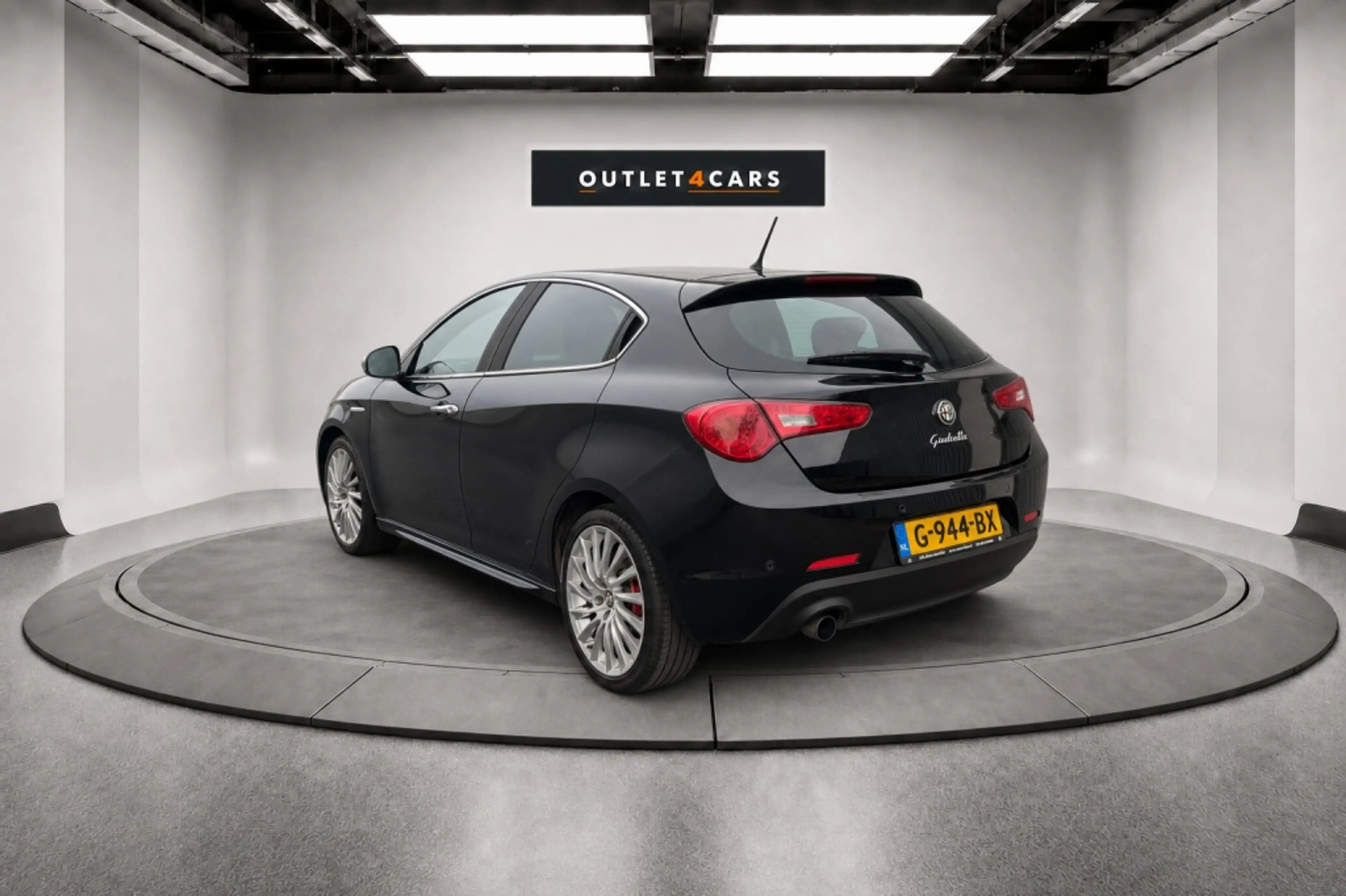Alfa Romeo Giulietta 1.4 T Distinctive — photo 3