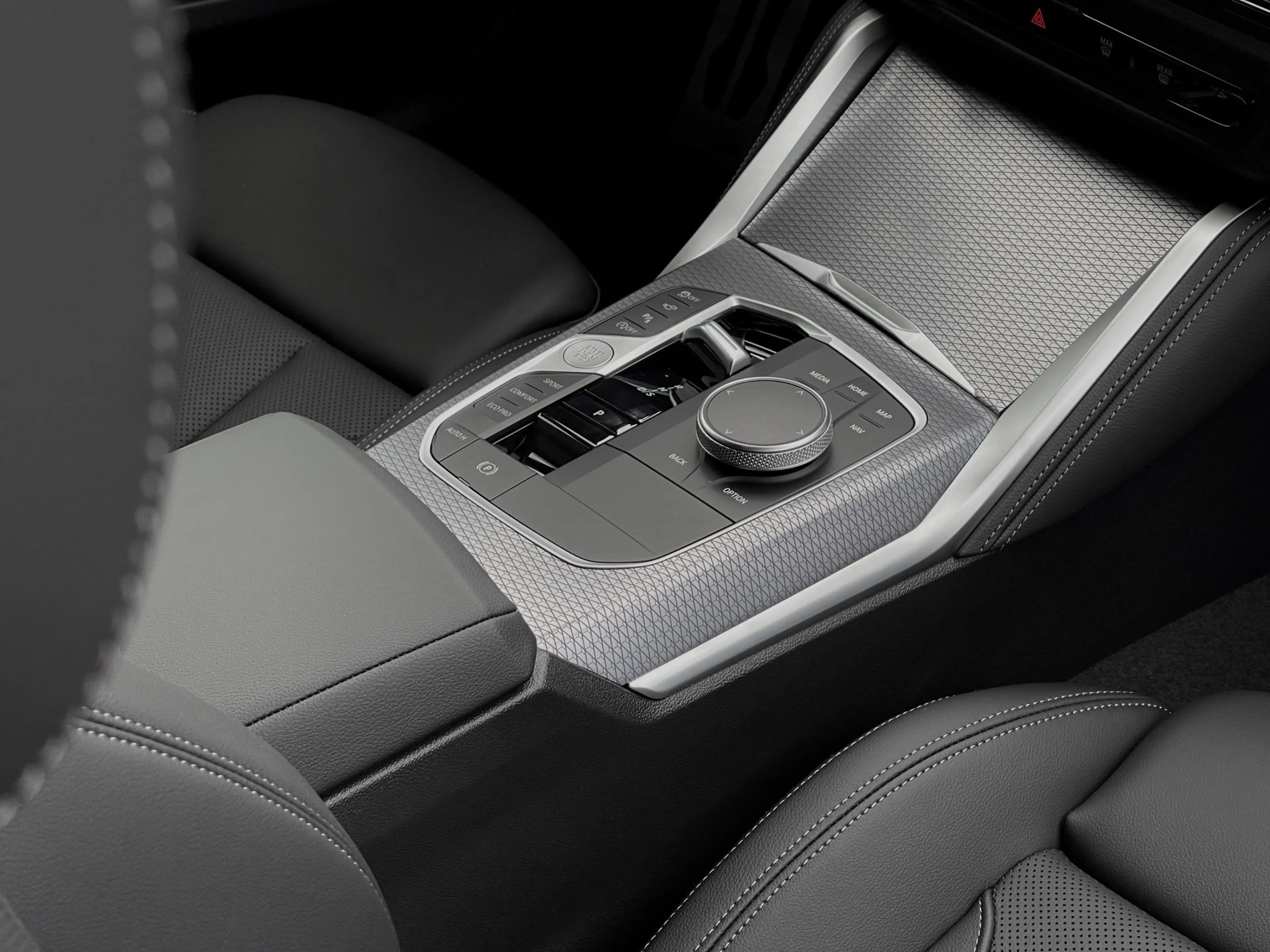 BMW 240 M240i xDrive — photo 10