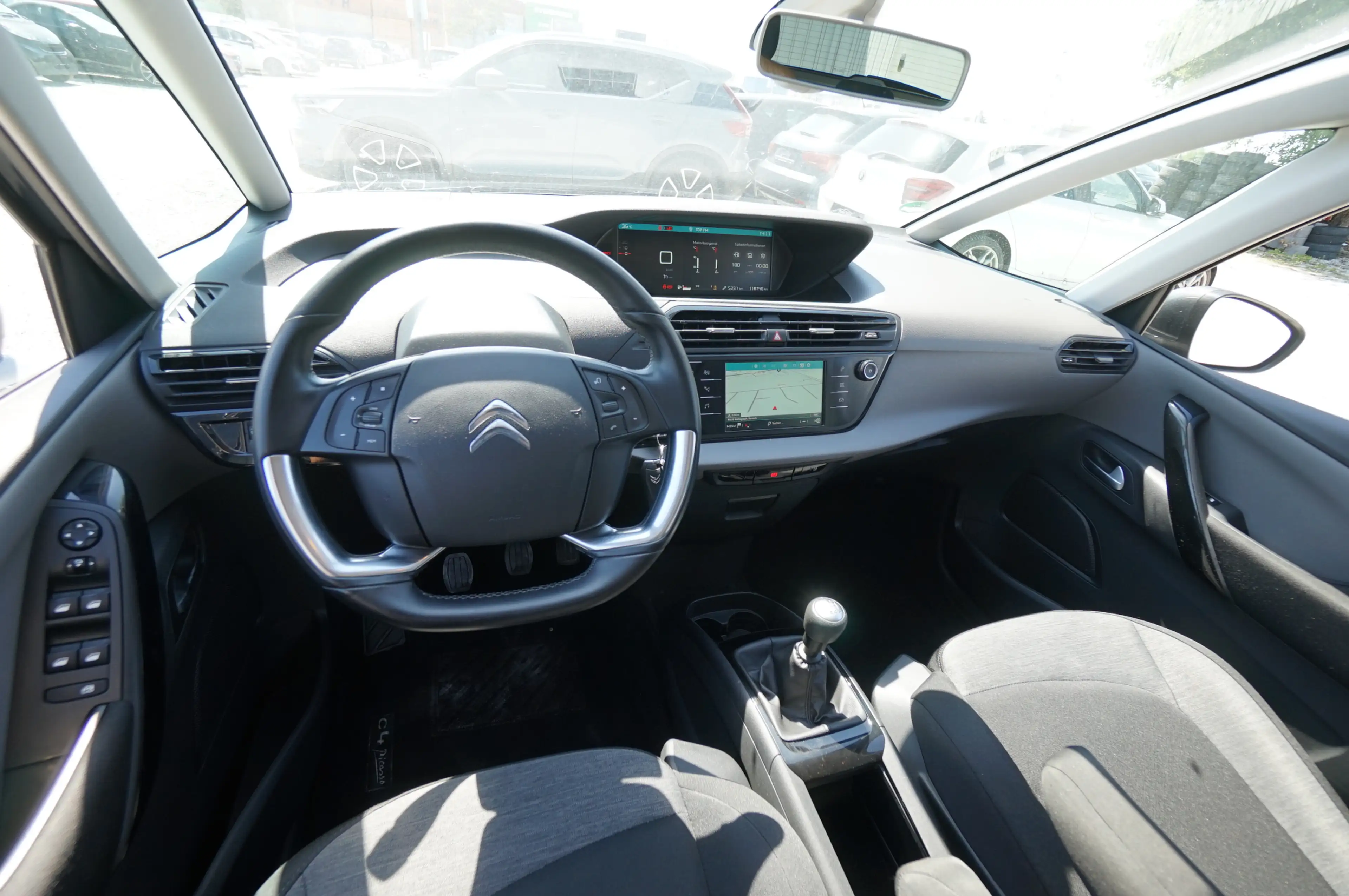 Citroen Grand C4 Picasso PureTech |7-Sitzer| — photo 8