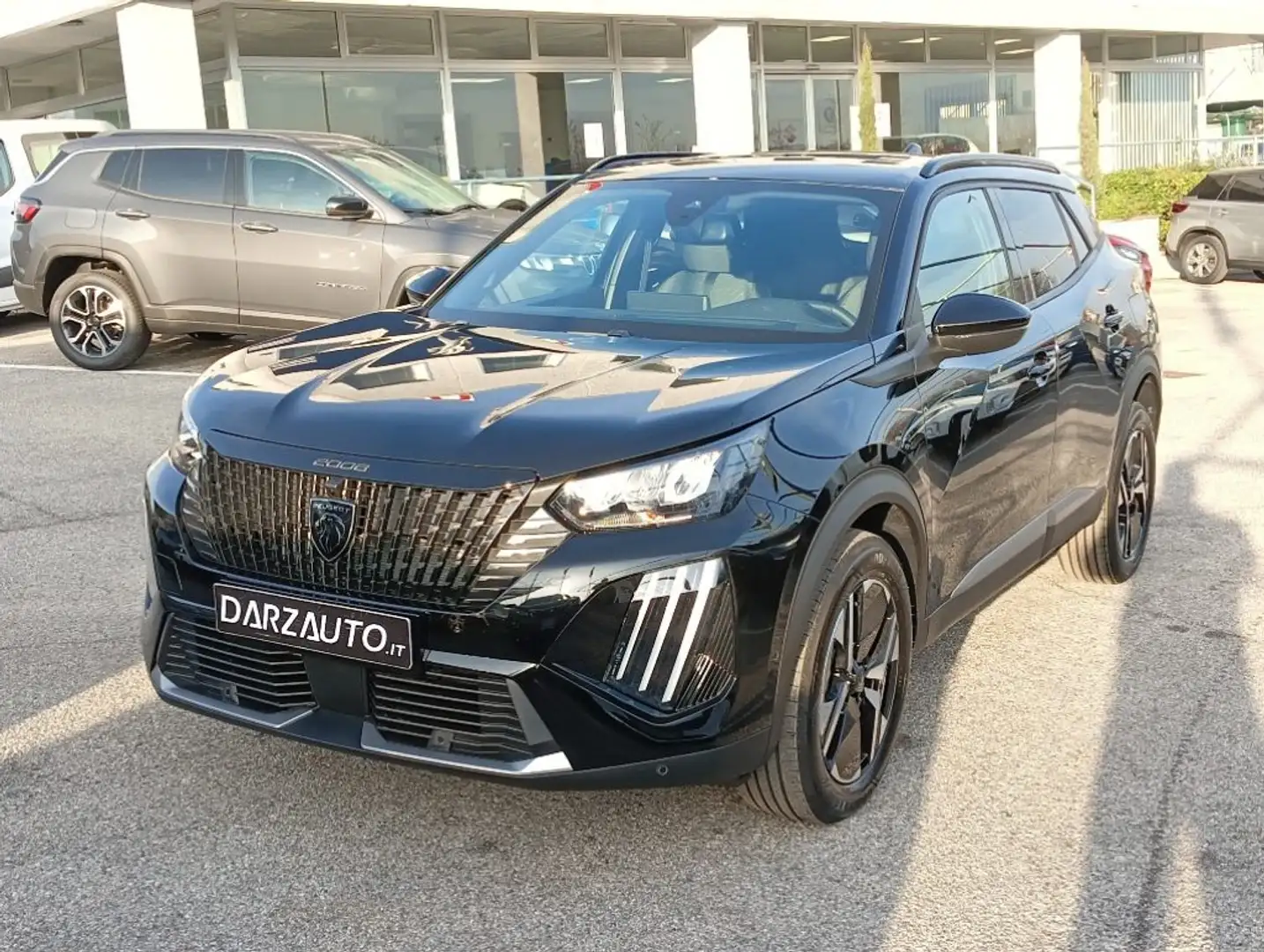 Peugeot 2008 Hybrid 145 e-DCS6 Allure Nero - 1