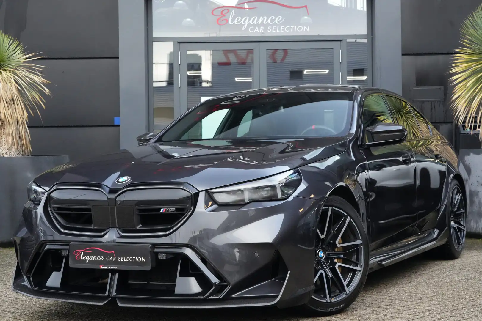 BMW M5 5-serie 727pk MDriversPack/Keramisch/CarbonPack Grey - 1