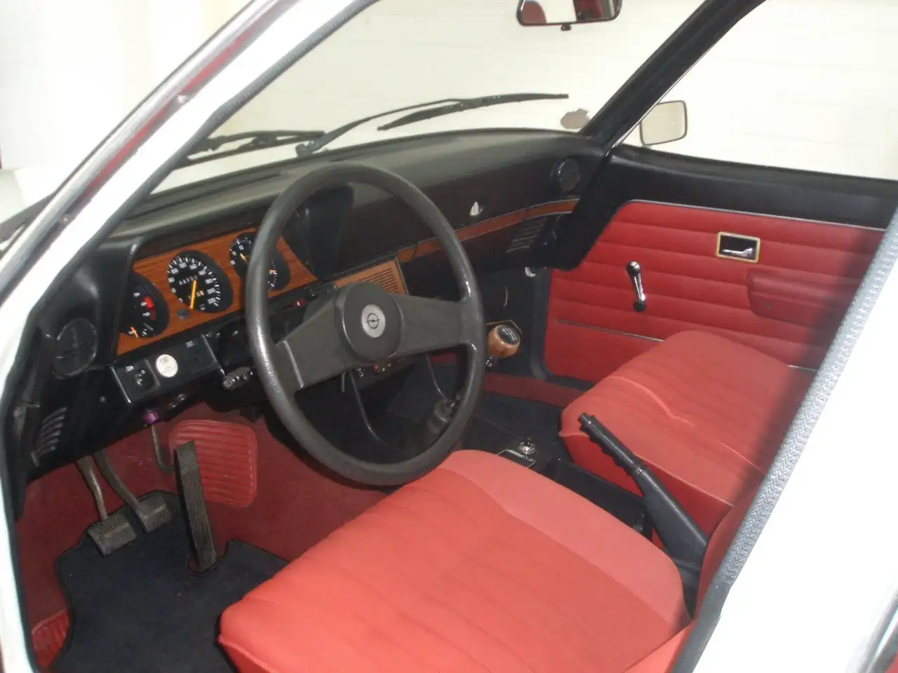 Opel Commodore, foto 5