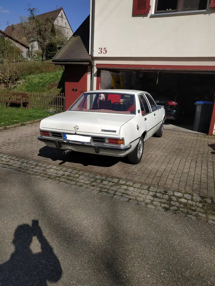 Opel Commodore, foto 4