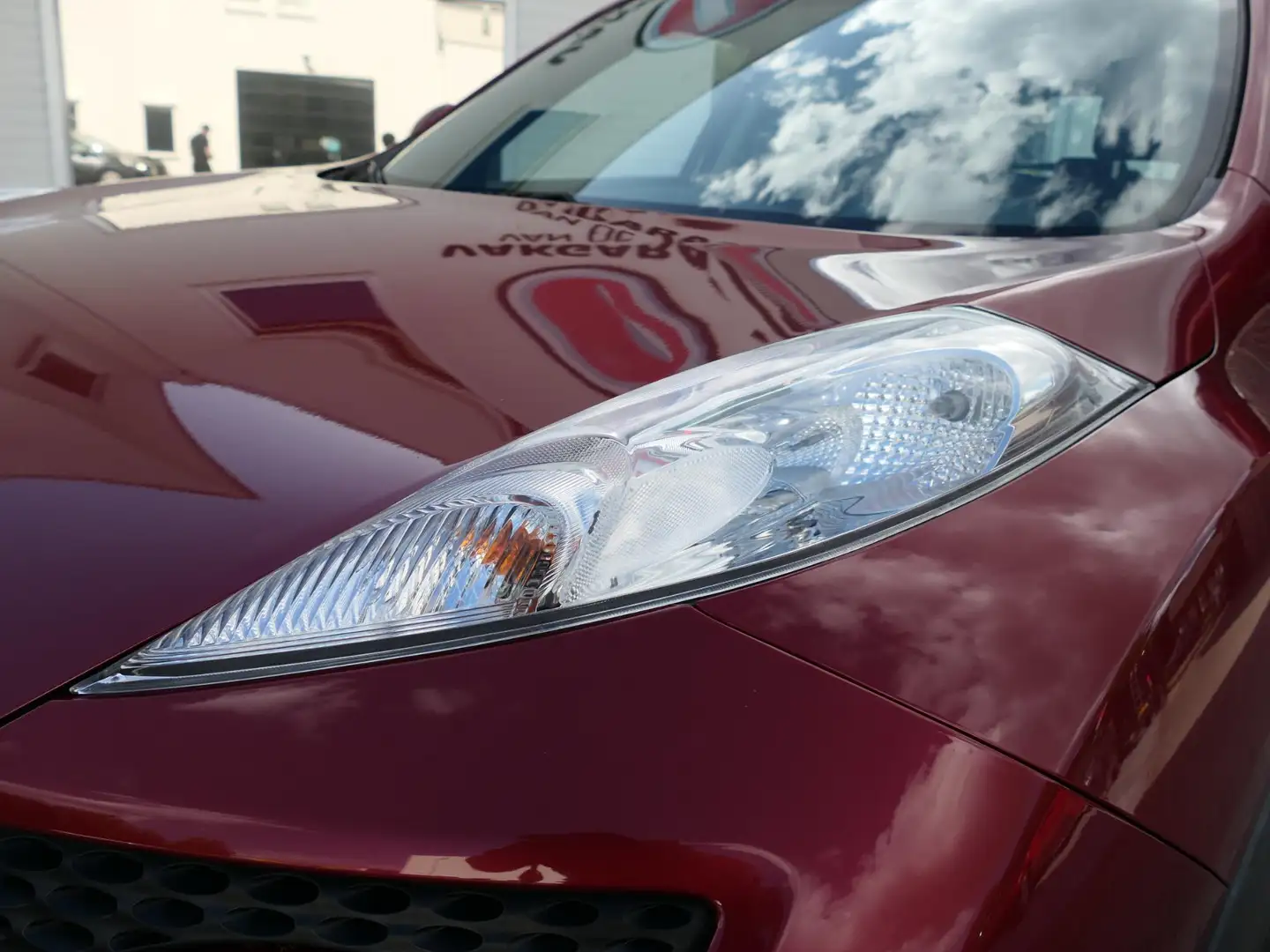 Nissan Juke 1.6 Acenta | Climate Control | Lichtmetalen velgen Rosso - 2