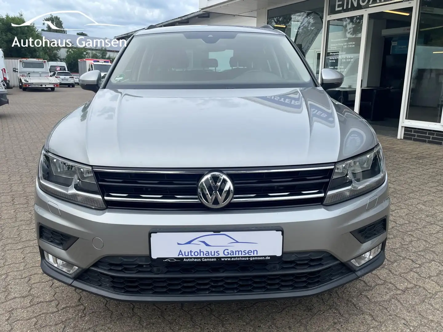 Volkswagen Tiguan 2.0 TSI DSG 4M Comfortline Winter/AHK/PDC Zilver - 2