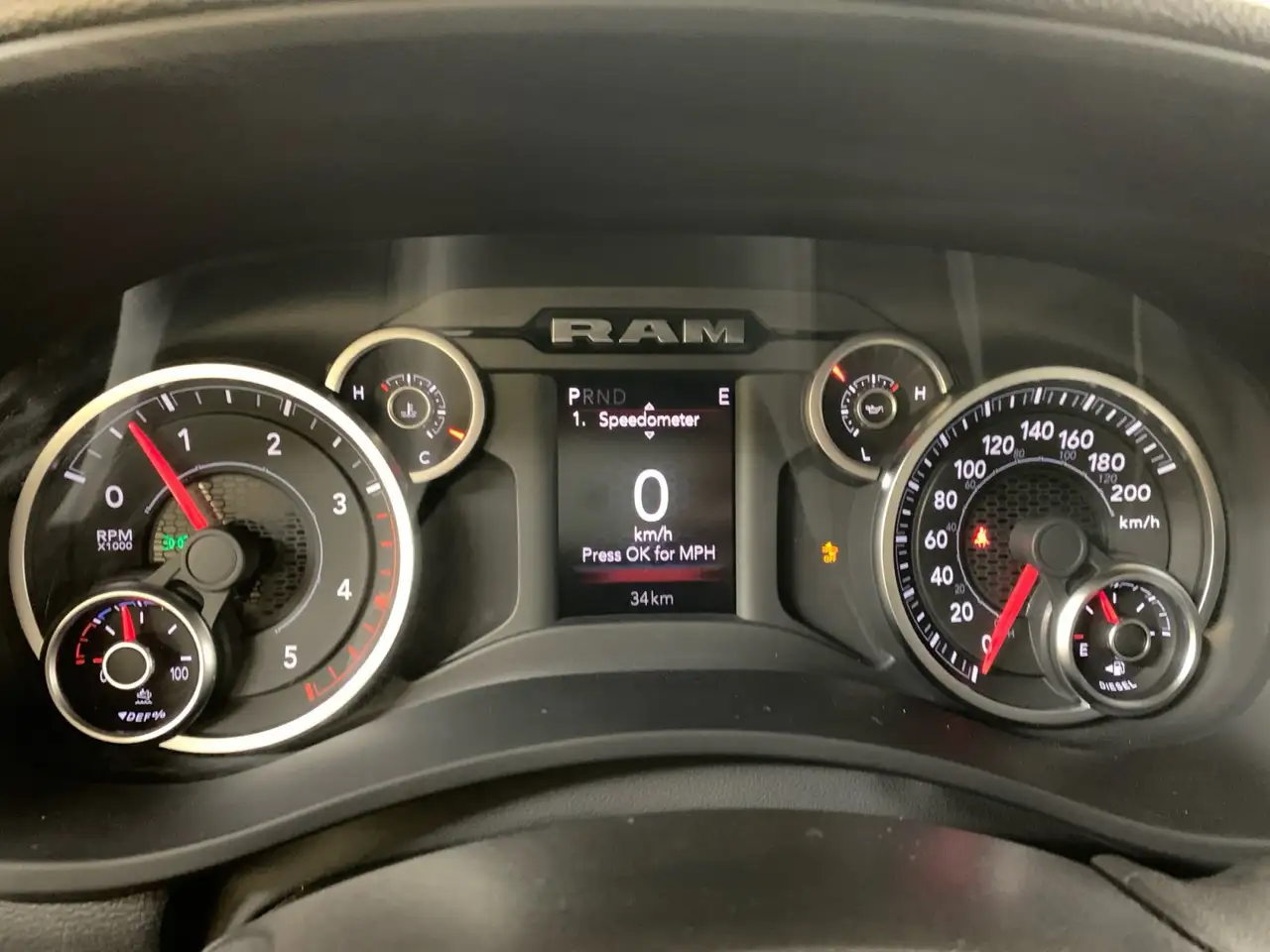 RAM 2500 снимка RAM 2500