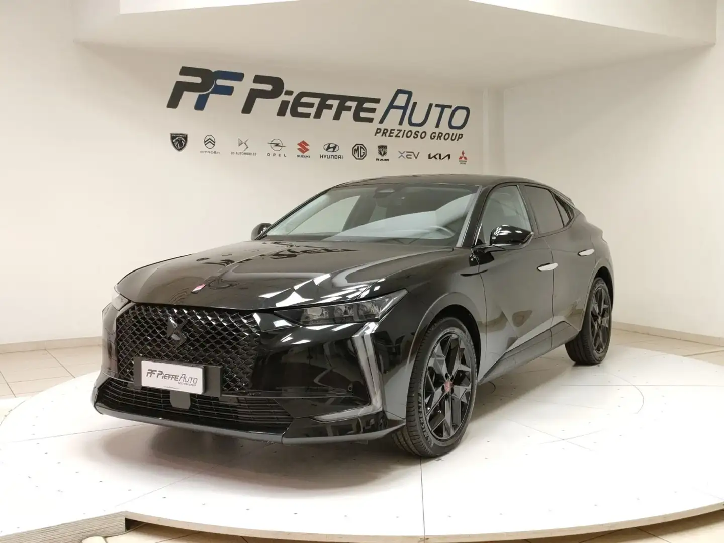 DS Automobiles DS 4 Crossback 4 2ª serie - DS 4 BlueHDi 130 aut. Performance Lin Noir - 1