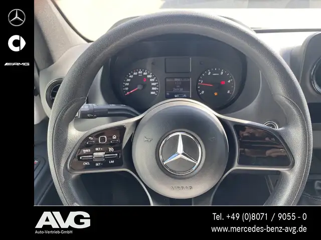 Mercedes-Benz Sprinter view 10