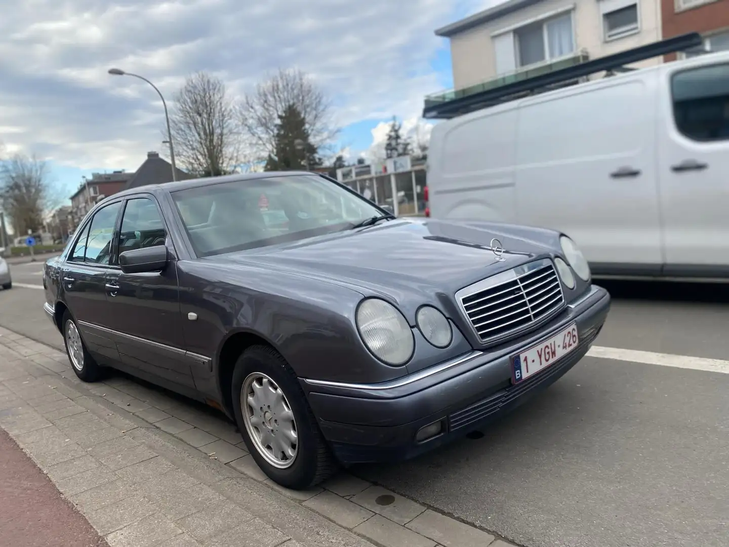 Mercedes-Benz E 220 E+220+CDI+Elegance Grijs - 1