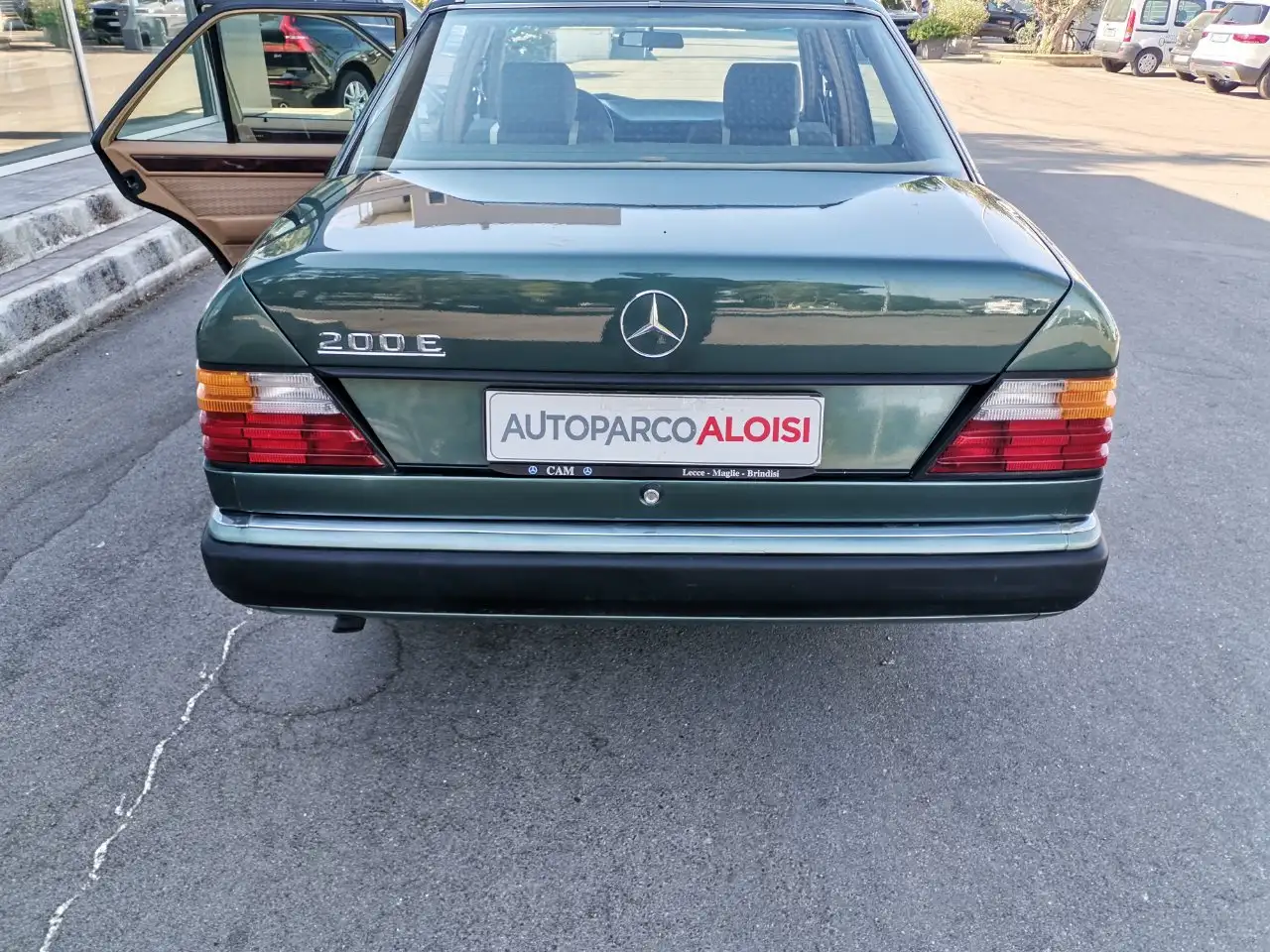 Mercedes-Benz E 200 E Berlina, foto 12