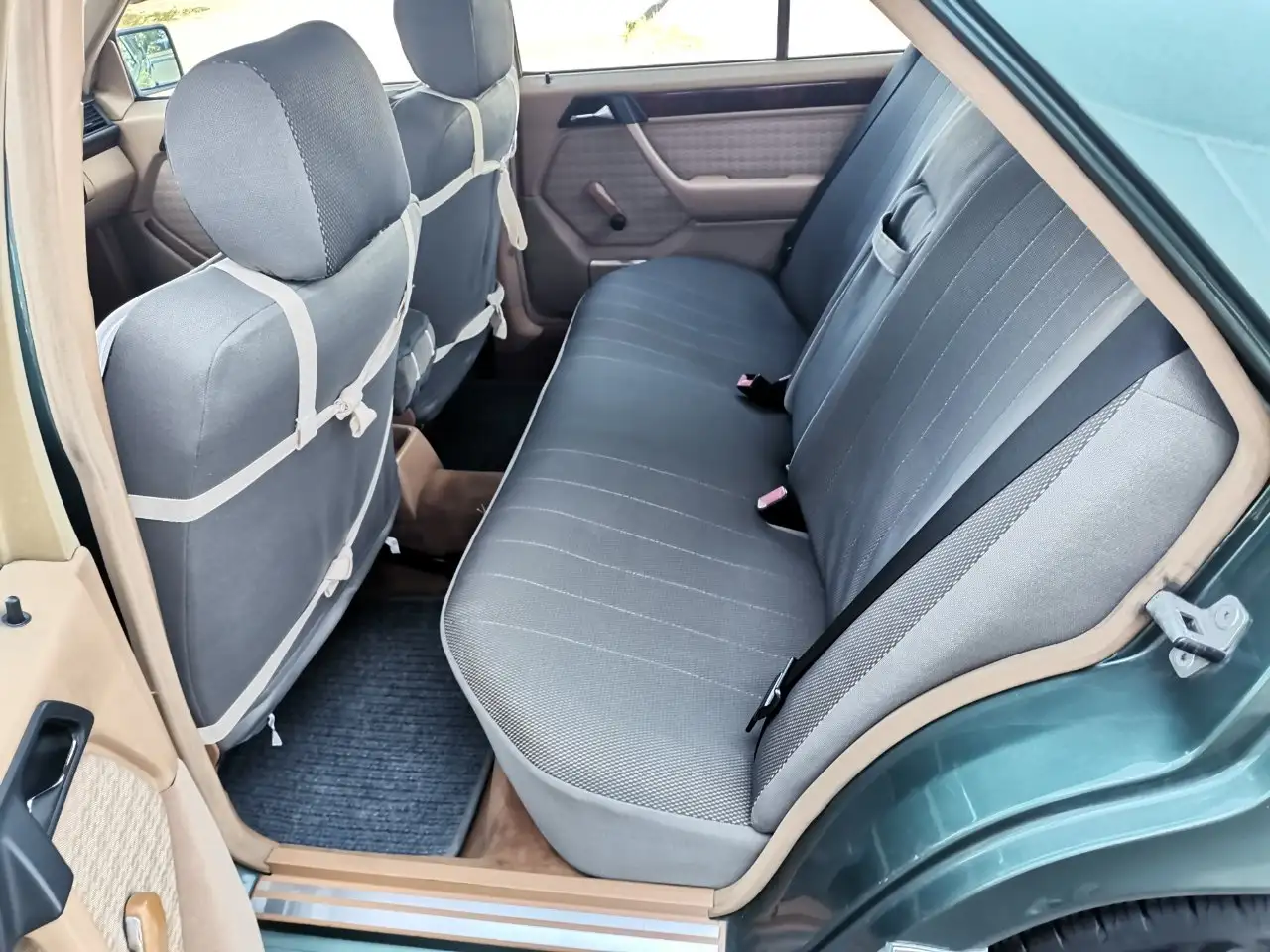 Mercedes-Benz E 200 E Berlina, foto 11