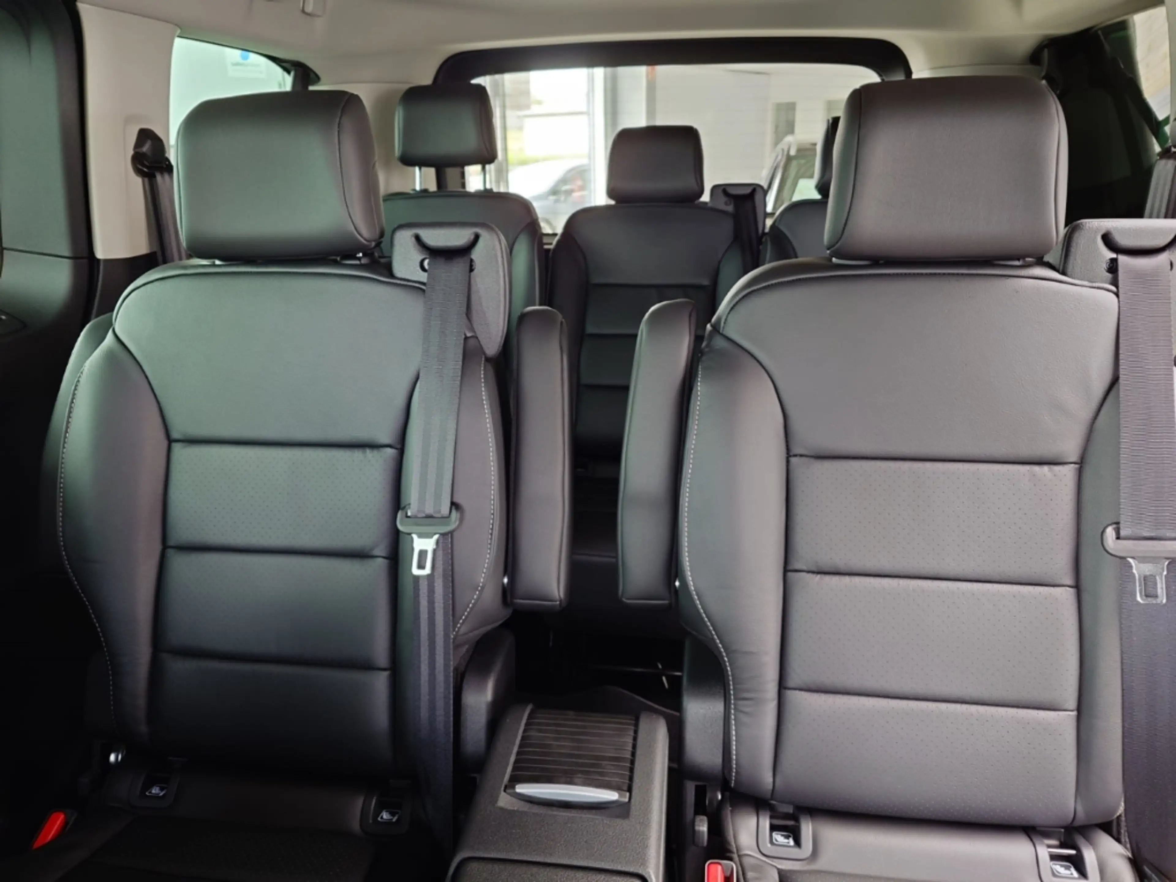 Peugeot Traveller Allure L2 7-Sitzer SHZ,PPS V/H,RFK,Leder,LED,AHK,A — photo 10