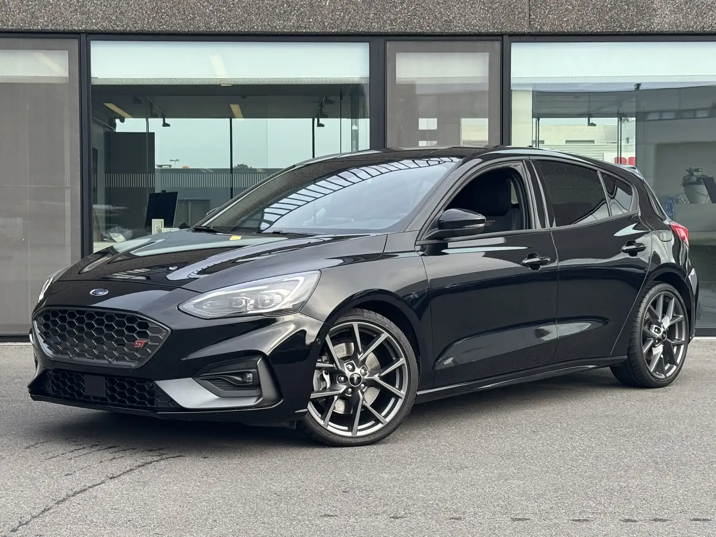 Ford Focus ST 2.3 EcoBoost - 280 PK | GPS + CAMERA + RECARO | Zwart - 1