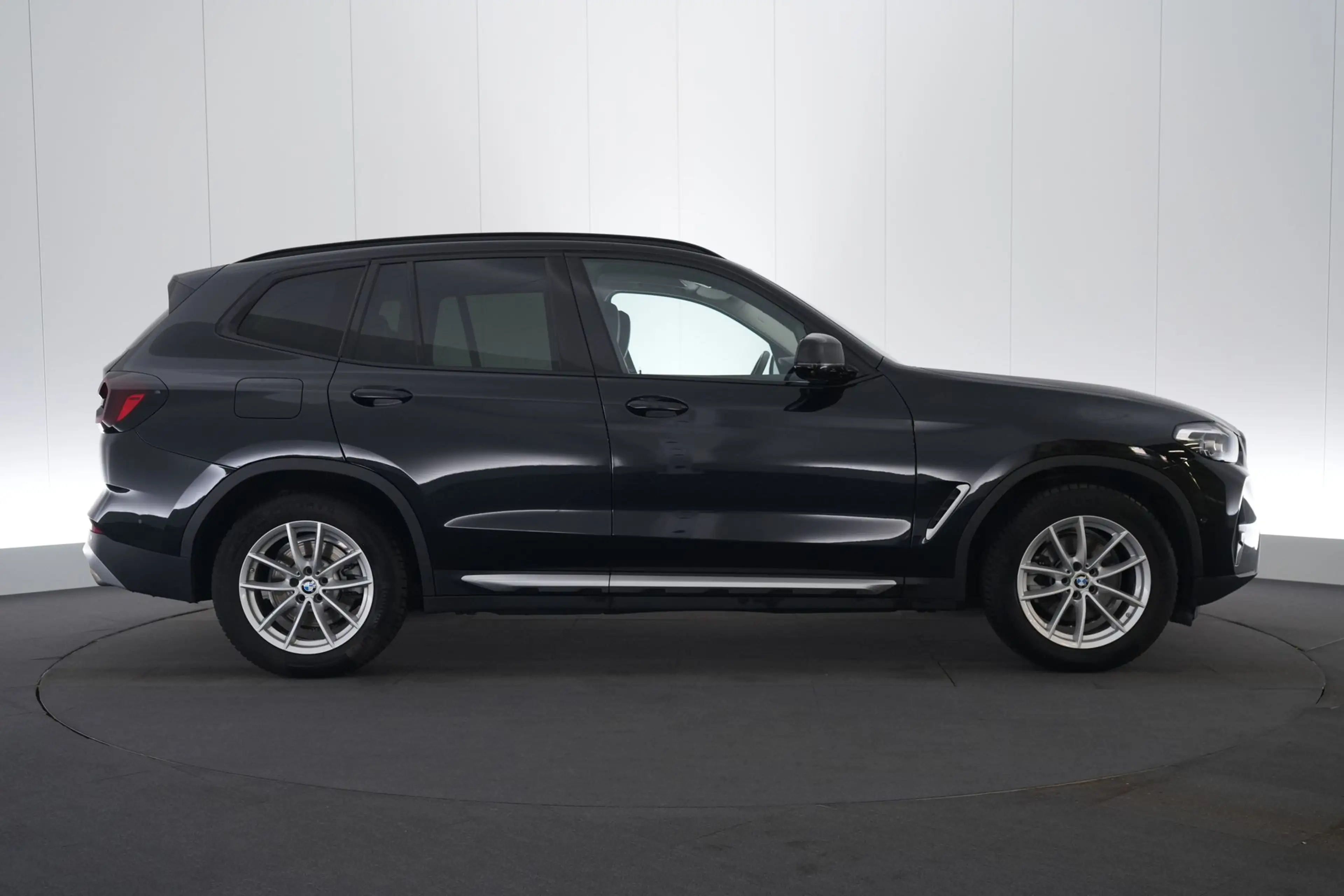 BMW X3 2.0 sDrive18dA Business LEDER/CUIR LED GPS PDC 360 — photo 5