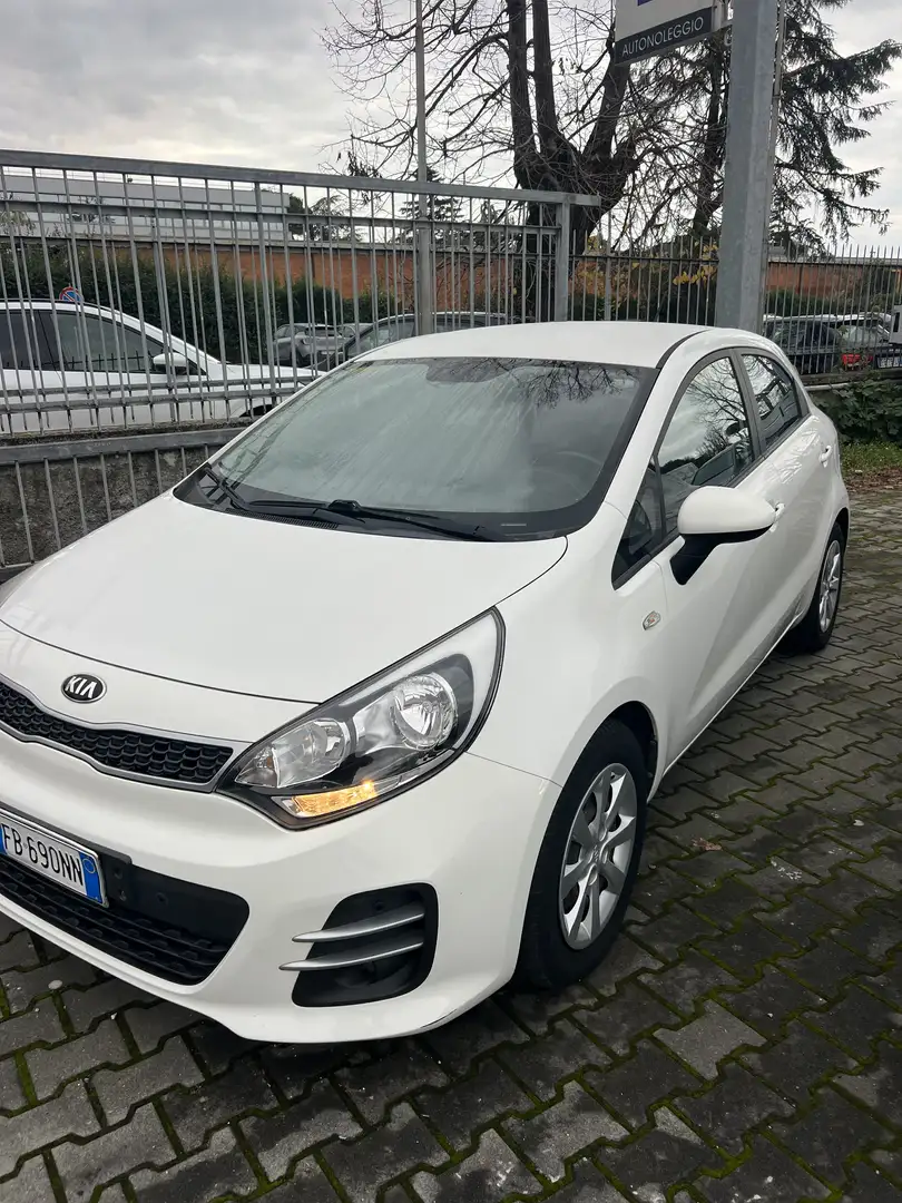 Kia Rio 5p 1.1 crdi Cool E6 - 2