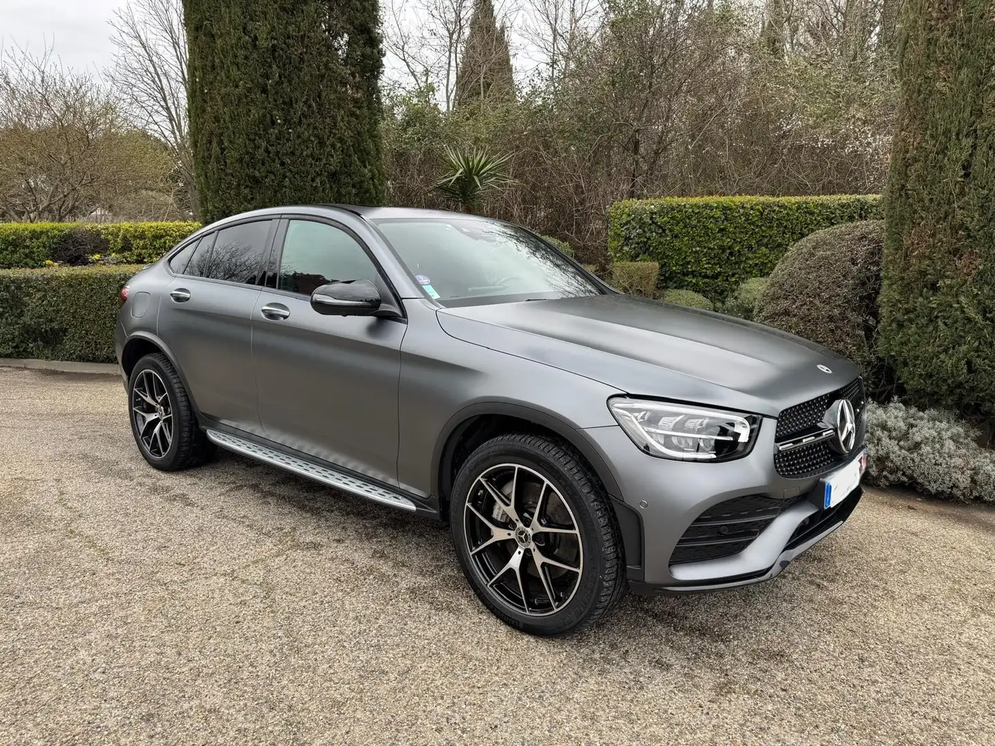 Mercedes-Benz GLC 300 GLC Coupé 300 de 9G-Tronic 4Matic AMG Line Gris - 1