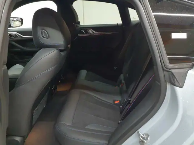 BMW 4 Series view 13