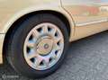 Daimler Super V8 4.0 Charged Aut. Nieuwstaat Gelb - thumbnail 43