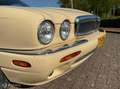 Daimler Super V8 4.0 Charged Aut. Nieuwstaat Gelb - thumbnail 4
