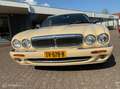 Daimler Super V8 4.0 Charged Aut. Nieuwstaat Gelb - thumbnail 2