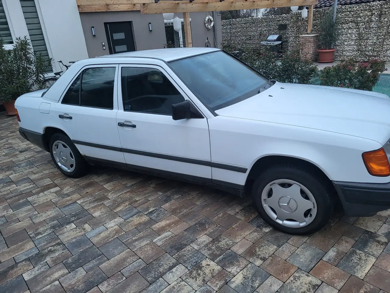 Mercedes-Benz E 200, foto 5