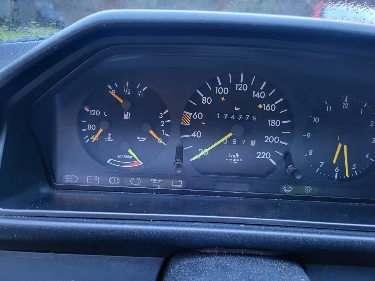 Mercedes-Benz E 200, foto 8