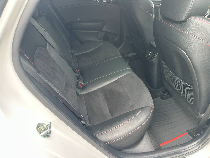 Kia ProCeed / pro_cee'd ProCeed GT, 1.6 T-BENZINE AUTOMAAT, CARPLAY/PANO/ALCANTARA/KEYLESS — photo 11