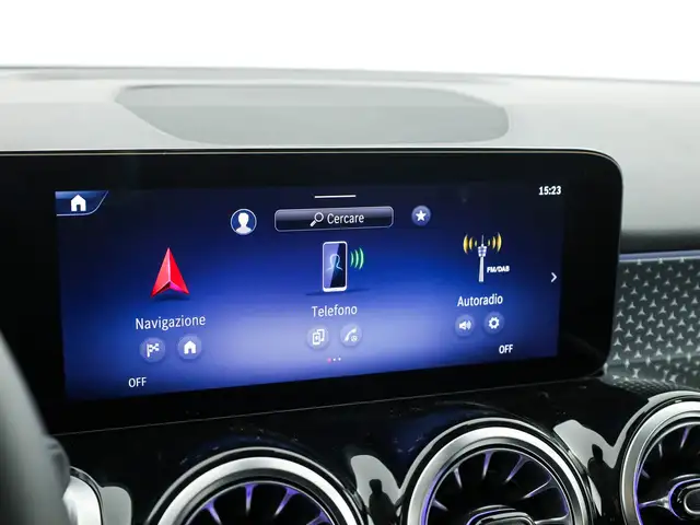 Mercedes-Benz GLB view 17